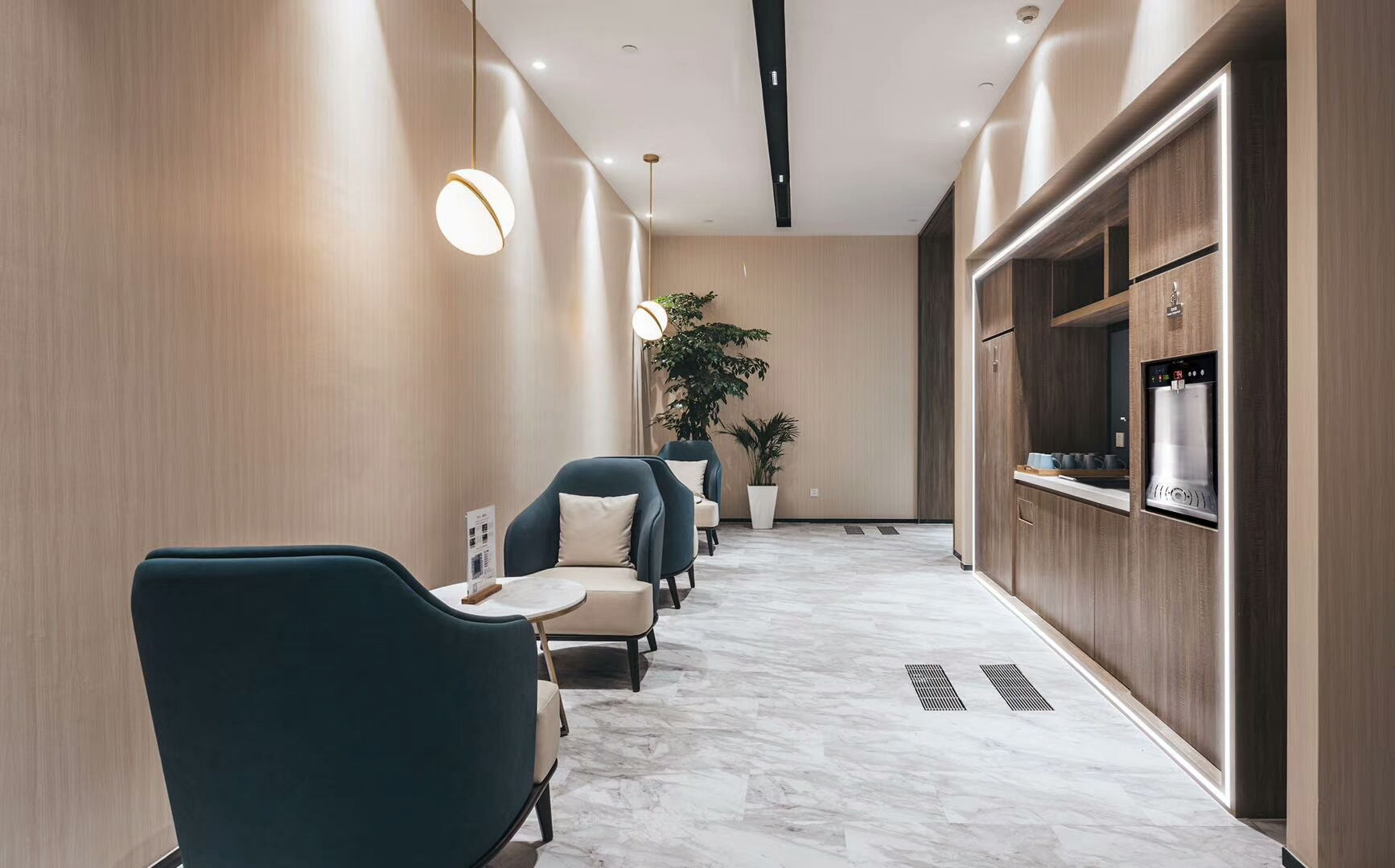 <a href=http://m.latteye.com/tags-457.html target=_blank class=infotextkey>辦公室裝飾設計</a>