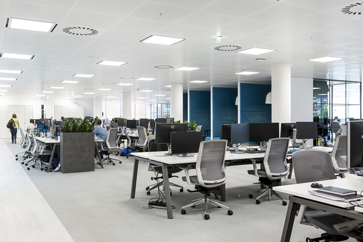 藍色簡約風格的辦公室設(shè)計